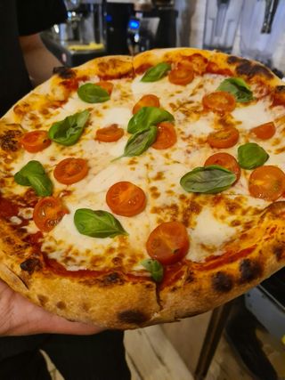 Margherita (ok. 32cm)