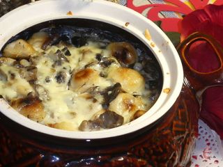 Пельмені запечені під Вершково-грибним соусом (350г)