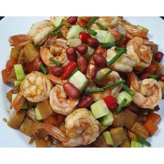 Gambas picante com amendoim estilo sichuan