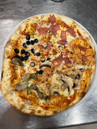 Pizza 4 Estaciones (30 Cm.)