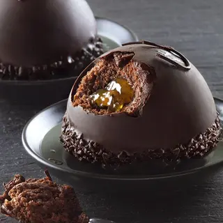 ● Sacher
