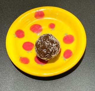 Bolita Energética de Chocolate y Coco