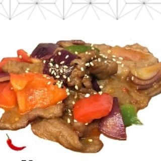 54.Ternera con salsa picante