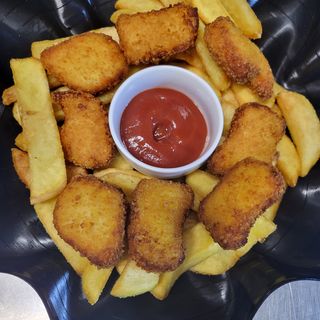 Nuggetsy z frytkami 