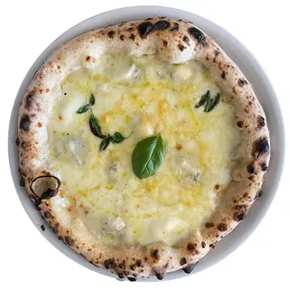 Pizza 4 formaggi