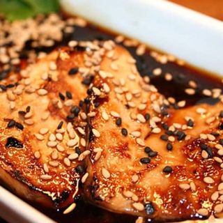 Pescado Con Salsa De Soja