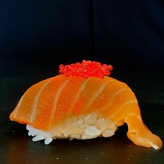 Nigiri z dowolną rybą