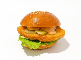 Чізбургер зі шніцелем (350g)