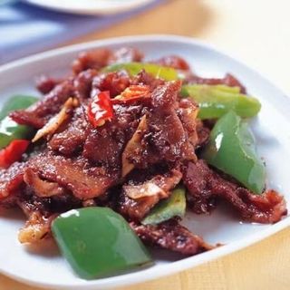 E8 საქონლის ხორცი შავი წიწაკით