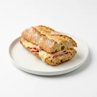 Bocadillo De York Y Queso Mahón