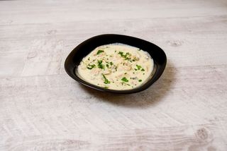 Pui cu smântână și ciuperci si mamaliguta