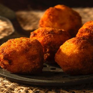 Media de croquetas variadas Caseras