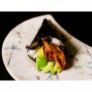 Temaki De Anguila Con Aguacate