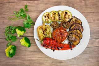 გრილზე შემწვარი ბოსტნეული