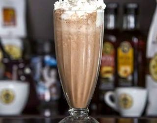 Шоколадный молочный коктейль (350 мл.)