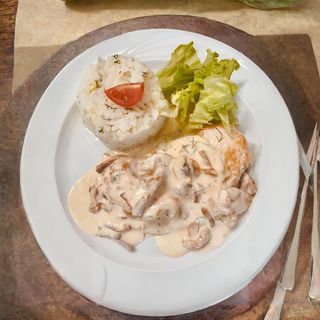 Pollo salvaiola