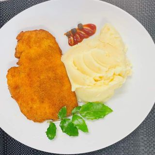 Kurczak panierowany z przystawka do wyboru