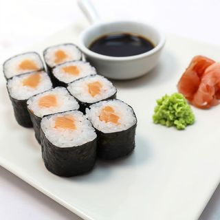 Sushi Maki Salmón (4 Uds.)