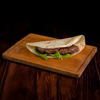 Pljeskavica u tortilji