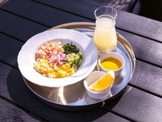 Окрошка з креветками