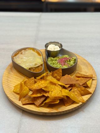 Cochinita Gratinada Con Nachos