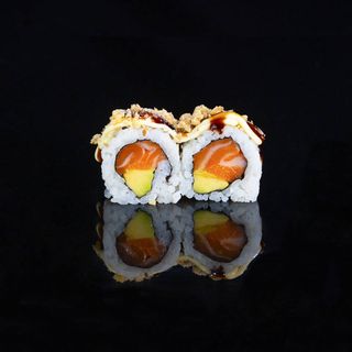 303.  Ura Salmón Con Aguacate Y Nueces (8 Uds.)