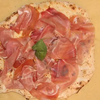 Focaccia crudo