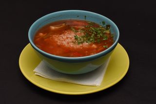 Ciorbă de legume cu quinoa