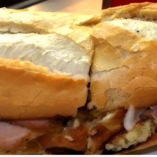 Pitufos De Tortilla, Filete Adobado, Queso Y Mayonesa