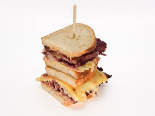 Pastrami REUBEN Large