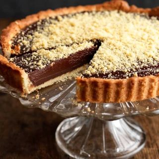 Tarta cu ciocolata neagra si crema de fistic