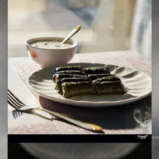 Долма из виноградных листьев