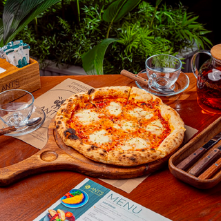 Пицца "Маргарита" на тонком тесте (30 см.)