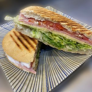 Campero De Jamón Y Queso
