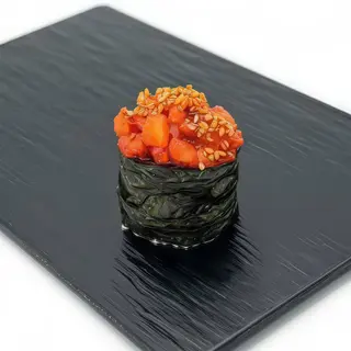 220-Gunkan De Salmón Picante (2 Uds.)