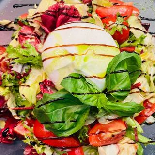 Salată Burrata
