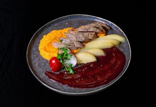 Качина грудка з пюре з батату