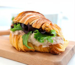 Croissant Atum
