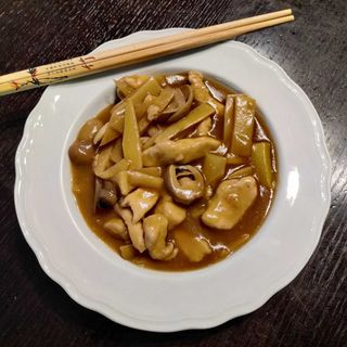 83 Bambù con funghi