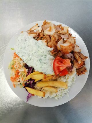 Пилешки дюнер порция с гарнитура