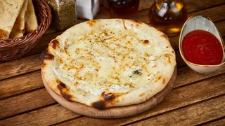 Quattro formaggi pizza 24 cm