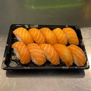 UT13.Nigiri Salmão