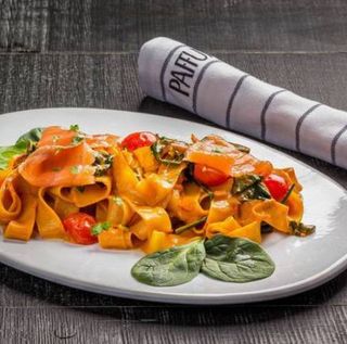 Pappardelle al salmone
