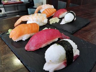 Niguiri variado (10 uds.)