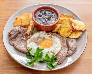 Bife à Kanimambo