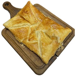 Хачапури из слоеного теста