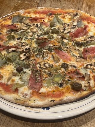 Pizza quattro stagioni