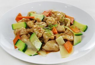 67. Pollo con verdure