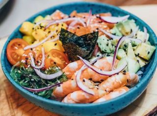 Poke Camarão e Abacate