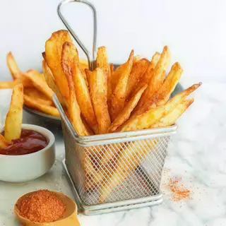Spicy Fries - Paprika, Jalapeños & spicy mayo